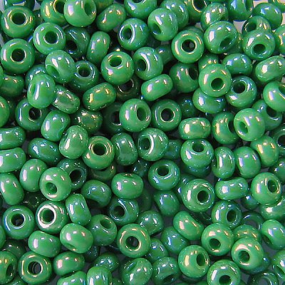 Бисер Preciosa Чехия (уп. 5 г) 54250 зеленый радужный в интернет-магазине Швейпрофи.рф