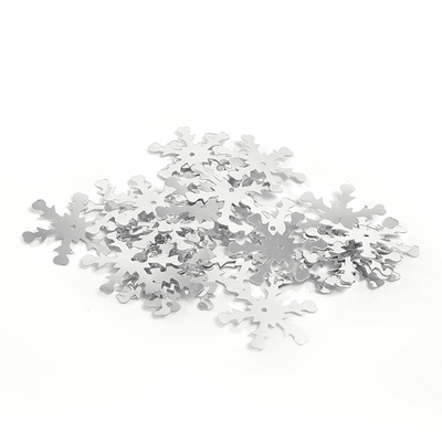 Пайетки «фигурки» Астра снежинки 25 мм (уп. 10 г) 01 серебро в интернет-магазине Швейпрофи.рф