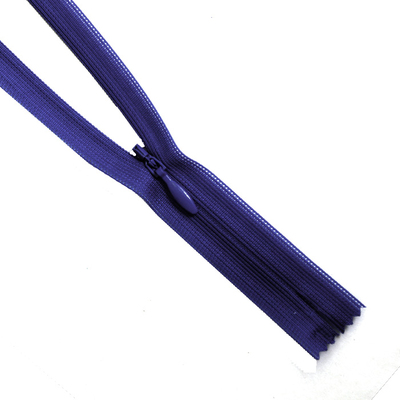 Молния Т3 п/потайная YKK 20- 25 см 915 фиолетовый в интернет-магазине Швейпрофи.рф