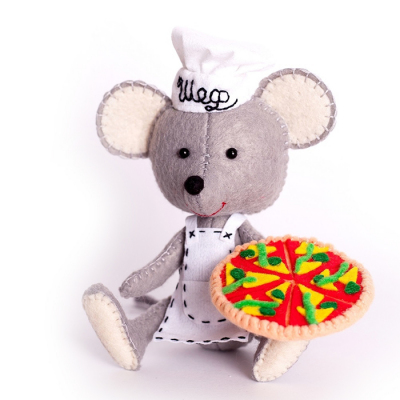 Набор для шитья Кукла Перловка из фетра ПФД-1067 «Мастер пиццы» 12,5 см в интернет-магазине Швейпрофи.рф