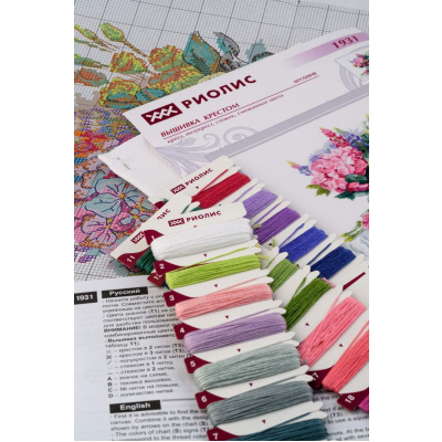 Набор для вышивания Риолис №1931 «Цветочное очарование» 30*30 см в интернет-магазине Швейпрофи.рф