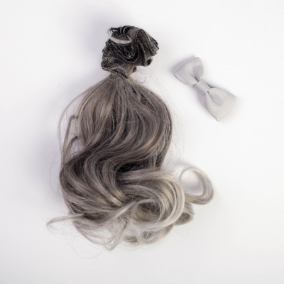 Волосы для кукол (трессы) Прямые 4692552 В-150 см L-25 см пепельный + бантик в интернет-магазине Швейпрофи.рф