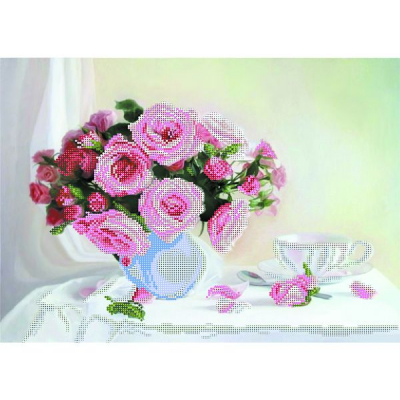 Ткань для вышивания бисером МП 4039 «Букет роз на столе» 37*49 см в интернет-магазине Швейпрофи.рф