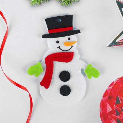 Набор для творчества Школа талантов 4298784 из фетра «Снеговичок в красном шарфике» 8*9 см в интернет-магазине Швейпрофи.рф
