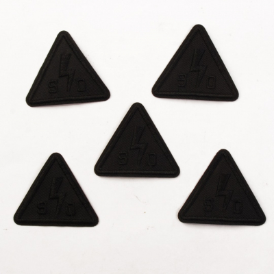Термоаппликация №5659 «Треугольник» 5*5*5 см чёрный () (7А) в интернет-магазине Швейпрофи.рф