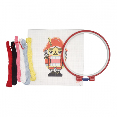 Набор для вышивания HP Kids 257 «Щелкунчик» 19*19 см 618546 в интернет-магазине Швейпрофи.рф