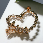 Брошь 7355752 «Сердце с бабочками» белый/золото в интернет-магазине Швейпрофи.рф