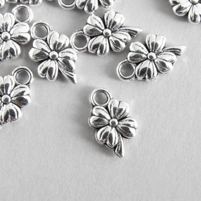 Подвеска 5384611 «Четырехлистник-цветочек» 8*13 мм серебро в интернет-магазине Швейпрофи.рф