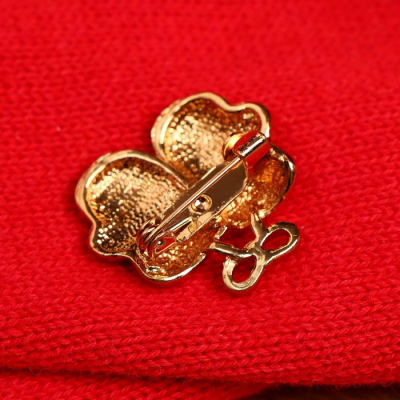 Брошь 4311360 «Варежки с сердечком» золото/красный/белый в интернет-магазине Швейпрофи.рф