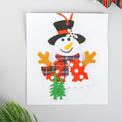 Набор для творчества 3555009 «Снеговик с елочками» игрушка из фетра в интернет-магазине Швейпрофи.рф