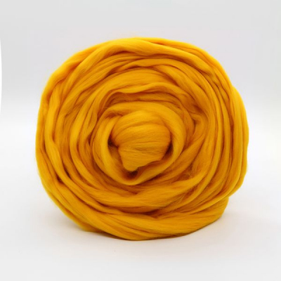 Шерсть для валяния тонкая мериносовая 100% (уп. 100 г) 0012 желток в интернет-магазине Швейпрофи.рф