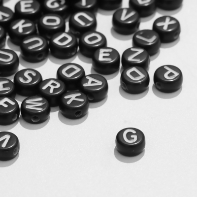 Набор бусин для творчества  7 мм 9719710 «Буквы» англ. алфавит (уп 20 г) черный в интернет-магазине Швейпрофи.рф