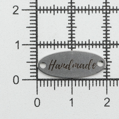 Нашивка метал. «HandMade» 20*8 мм  614281 никель в интернет-магазине Швейпрофи.рф